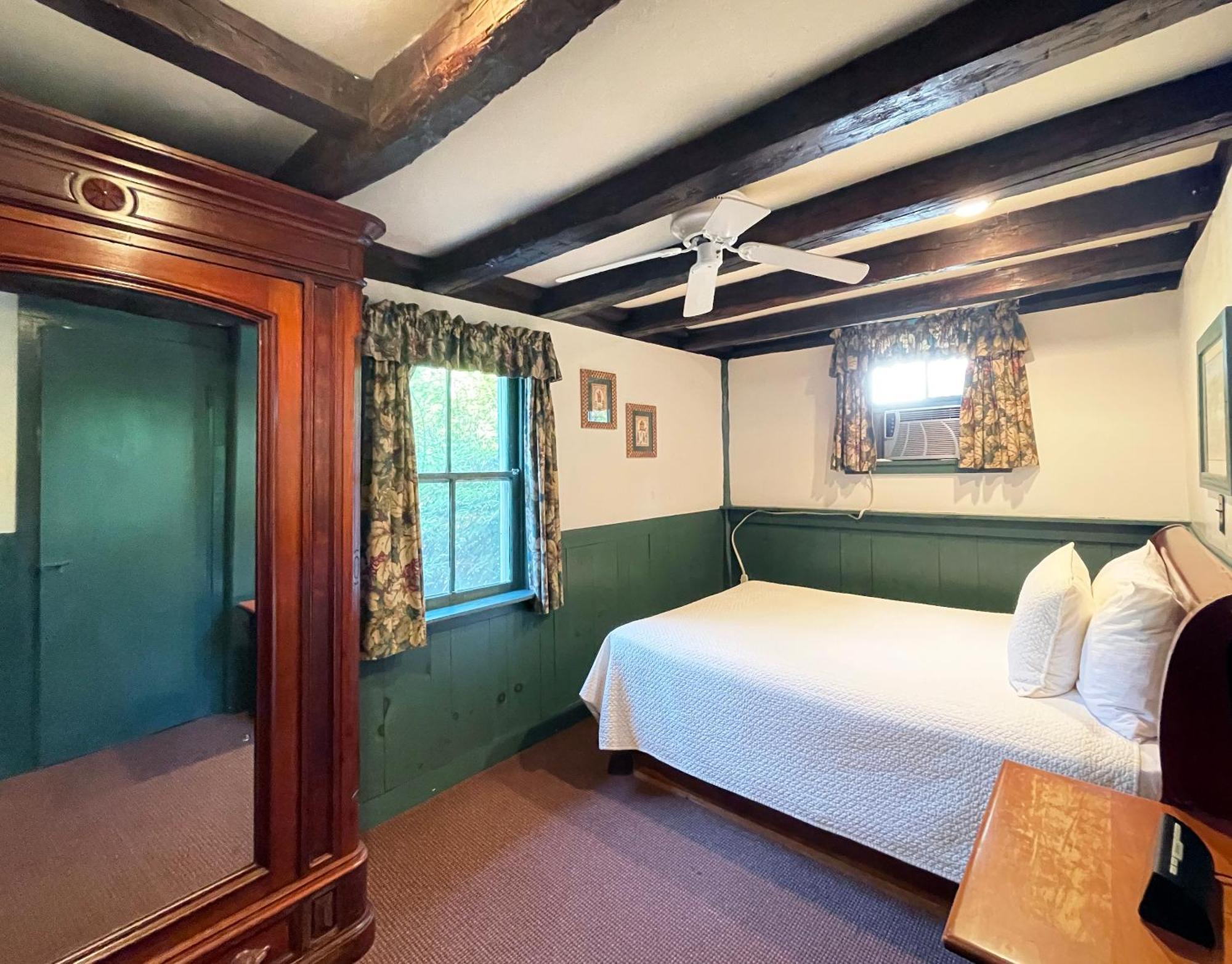 Mountain Springs Lake Resort 스트라우스부르 객실 사진