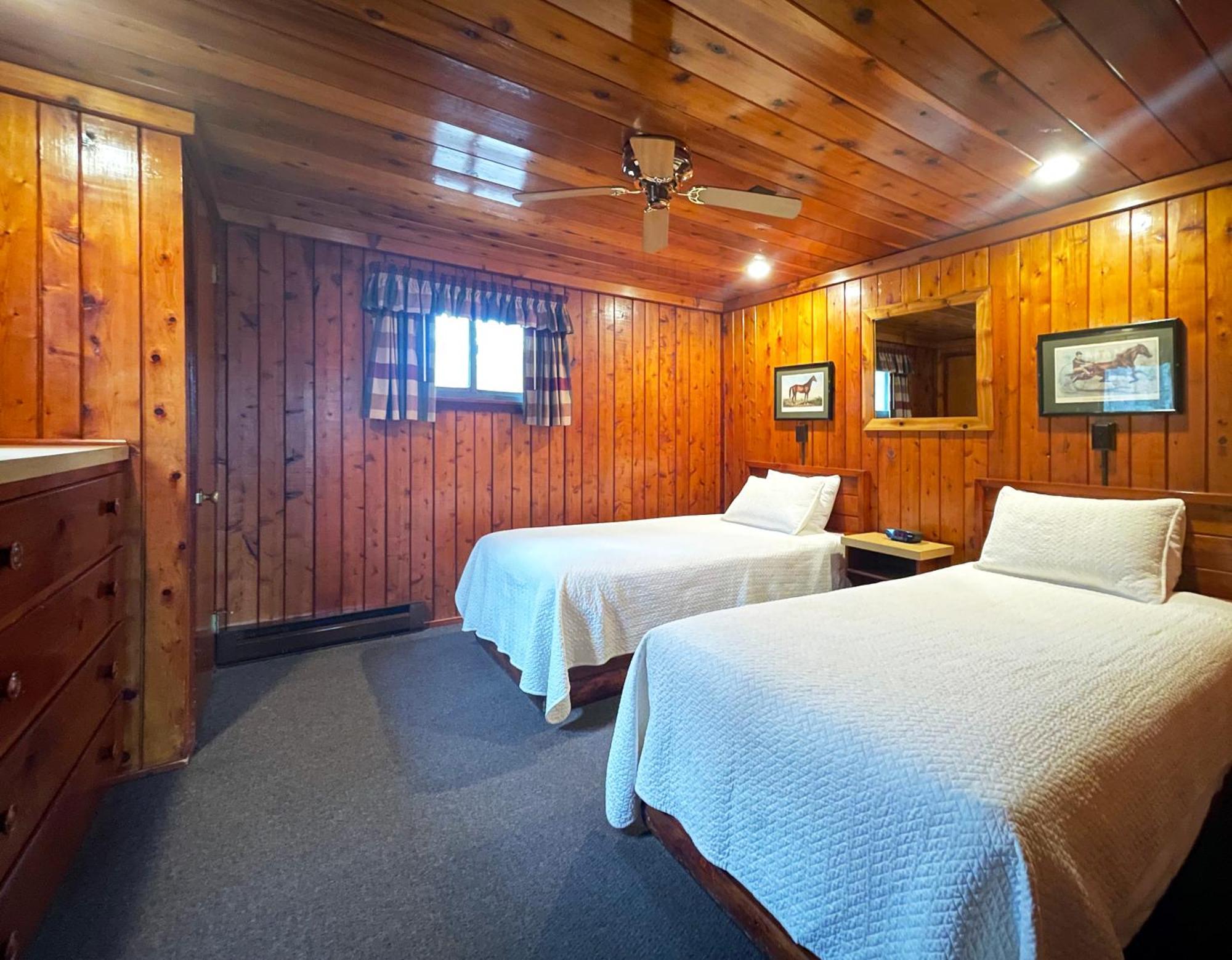 Mountain Springs Lake Resort 스트라우스부르 객실 사진