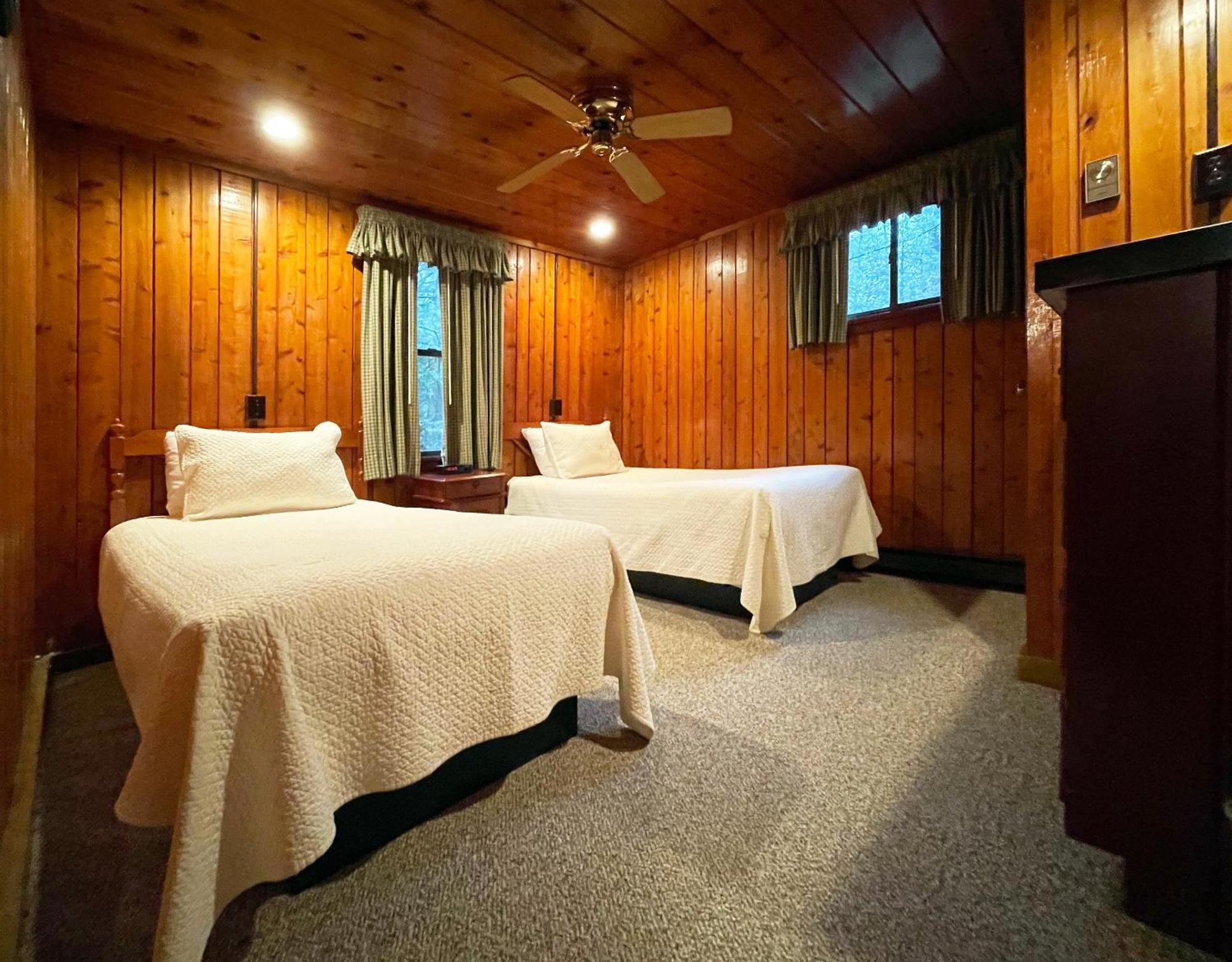 Mountain Springs Lake Resort 스트라우스부르 객실 사진